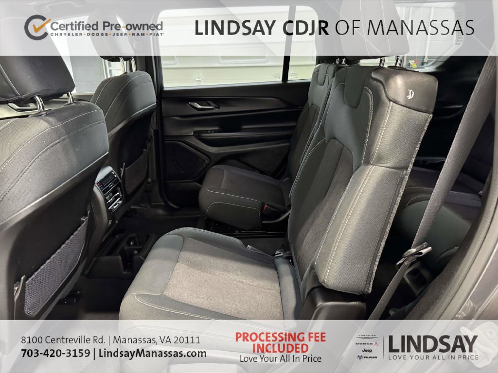 Used 2024 Jeep Grand Cherokee L Laredo AWD/4WD image 22