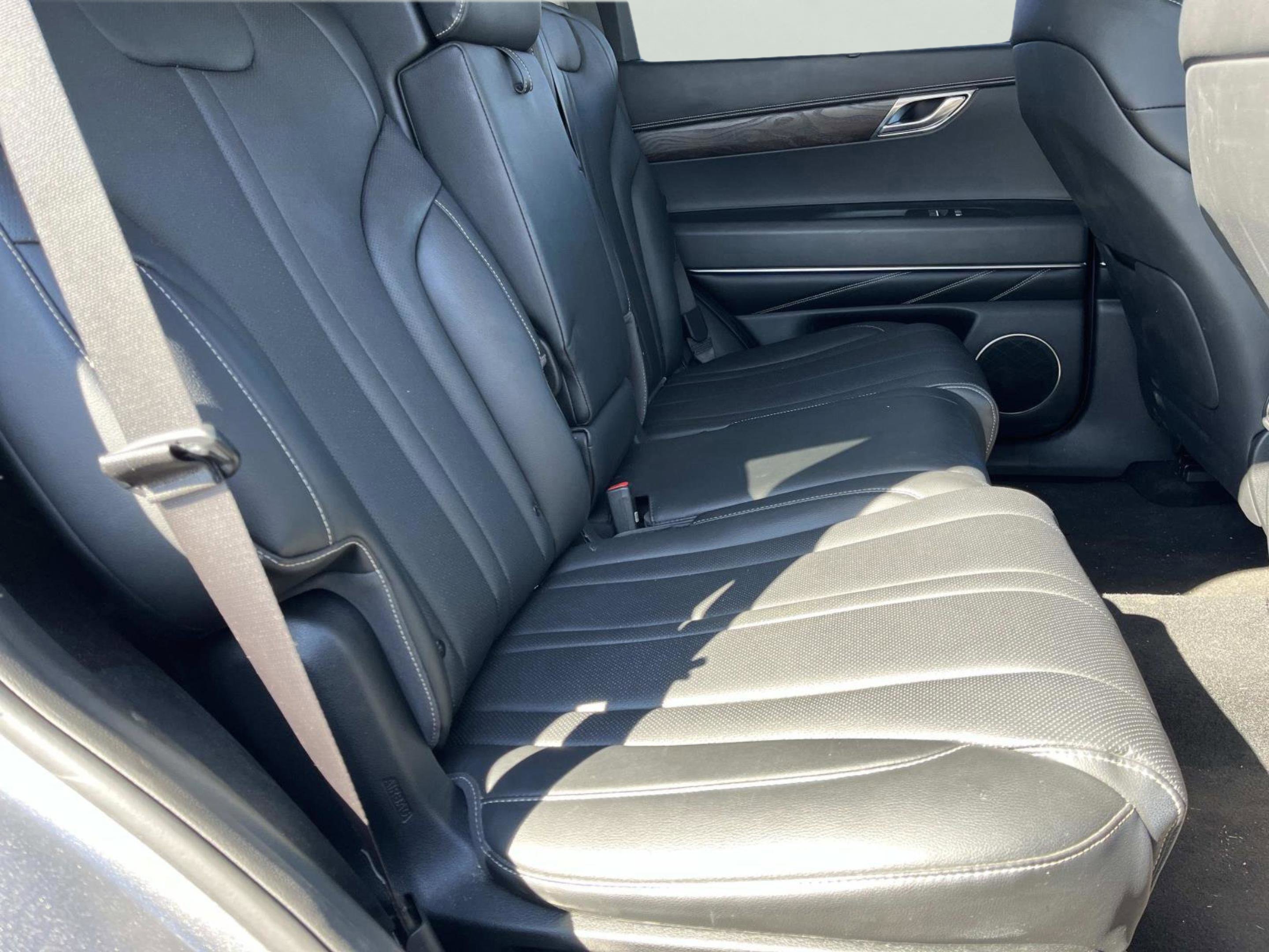 Used 2024 Genesis GV80 2.5T AWD/4WD image 24