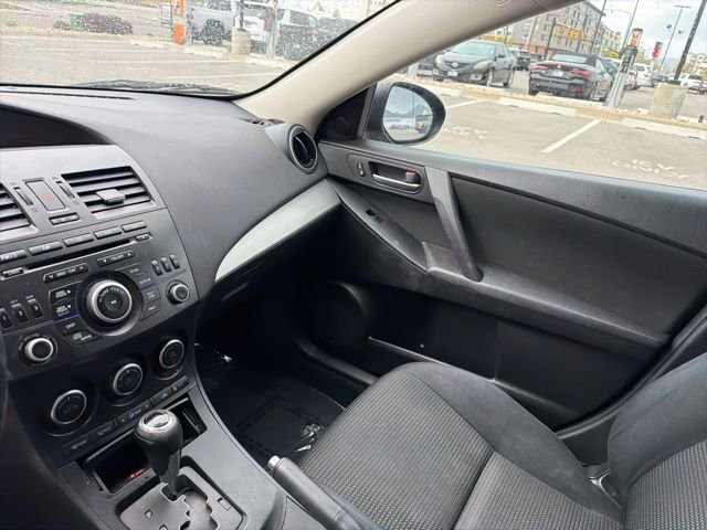 Used 2013 MAZDA MAZDA3 i Touring image 14