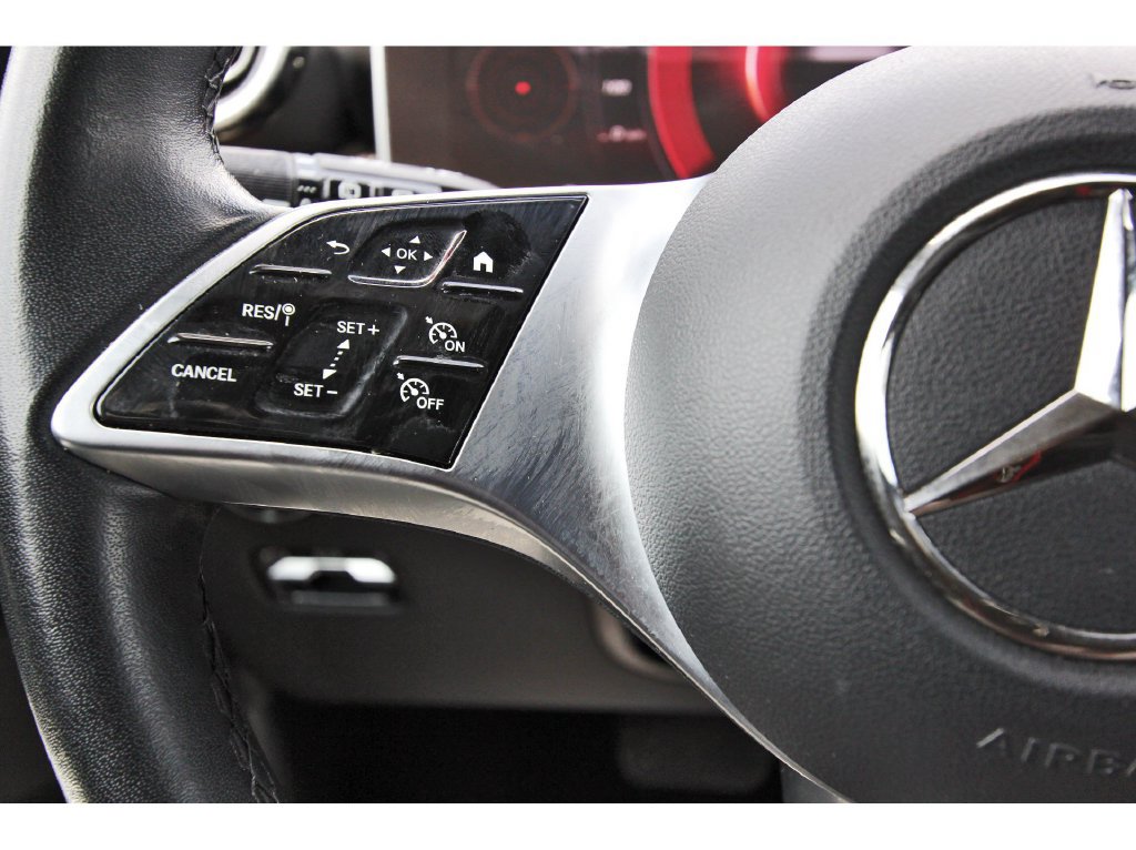 Used 2024 Mercedes-Benz GLC 300 4MATIC image 20