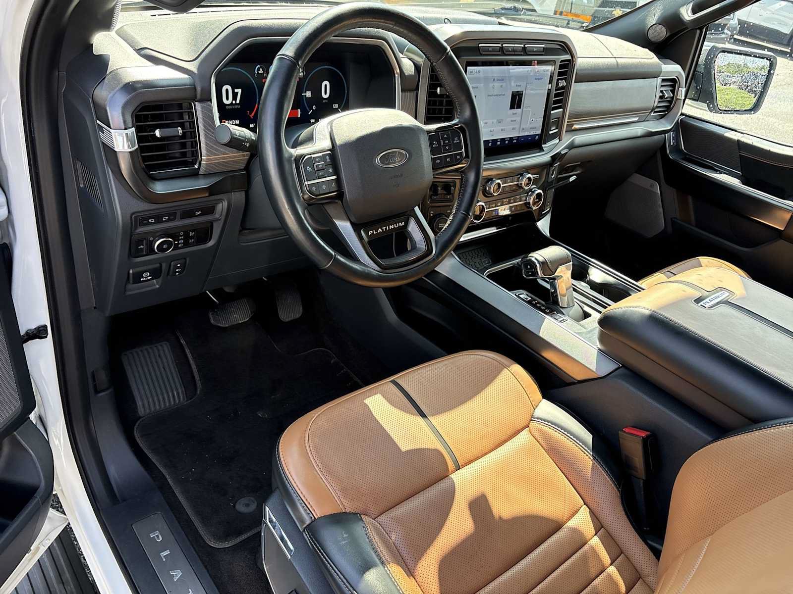 Used 2023 Ford F150 Platinum AWD/4WD image 10