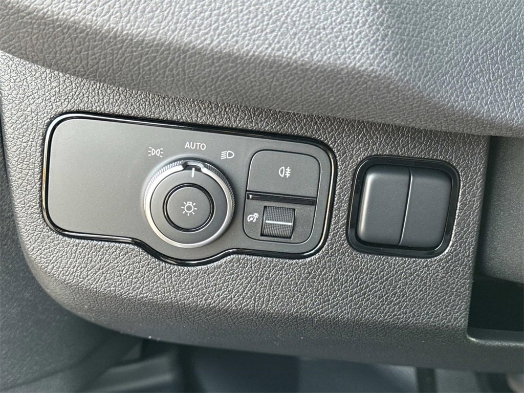 New 2026 Mercedes-Benz Sprinter 2500 image 28