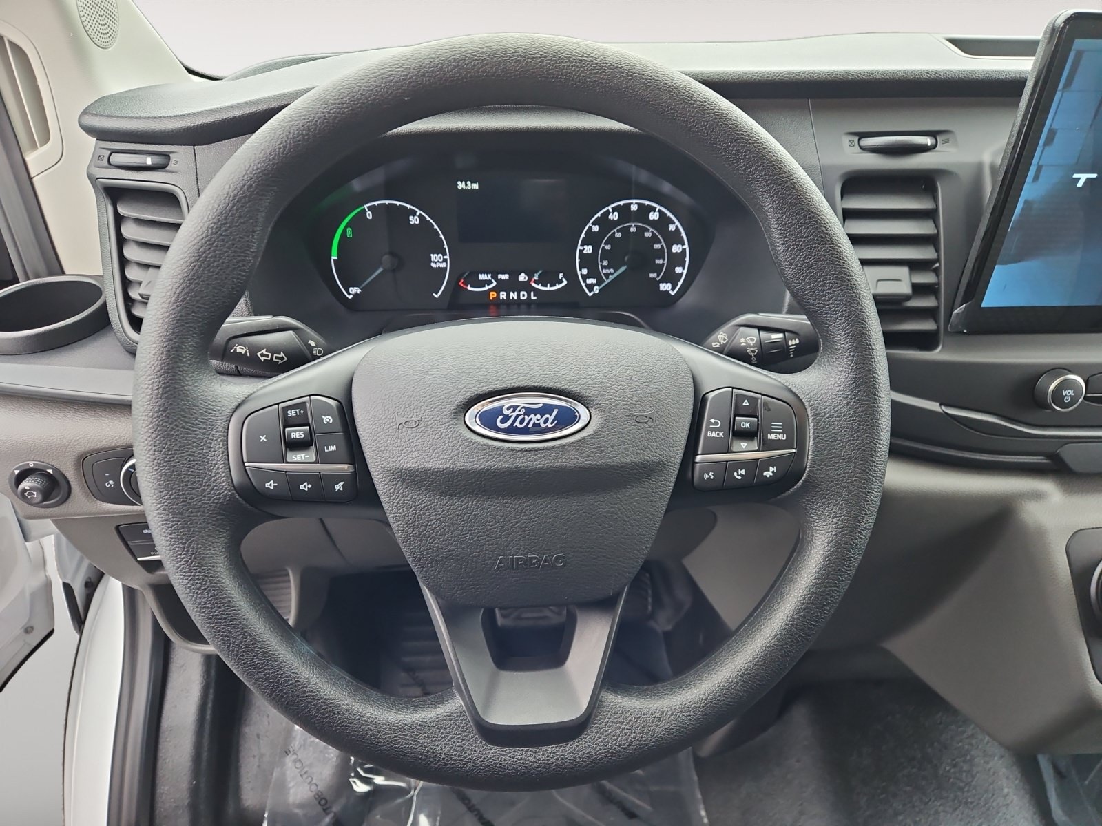 Used 2024 Ford E-Transit Low Roof RWD image 12