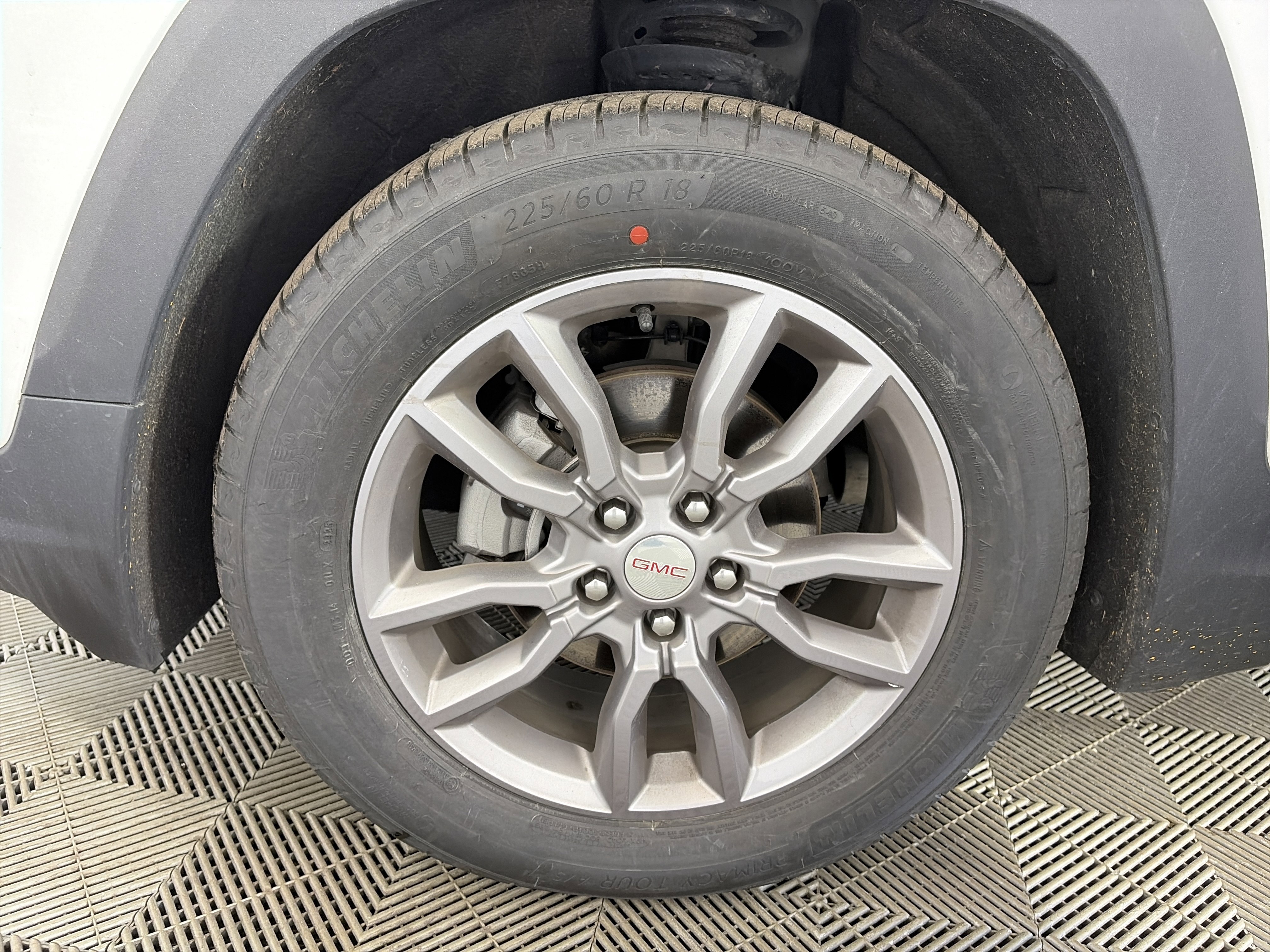 Certified 2024 GMC Terrain SLT image 13