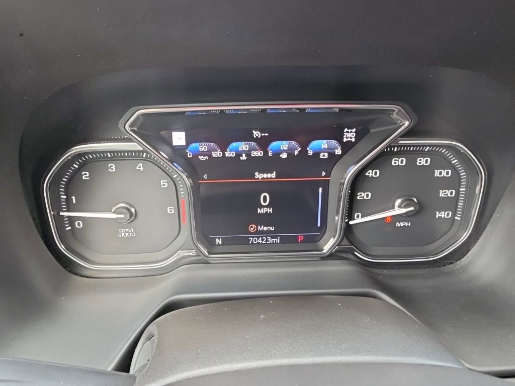 Used 2021 GMC Yukon XL SLT w/ SLT Premium Package image 8