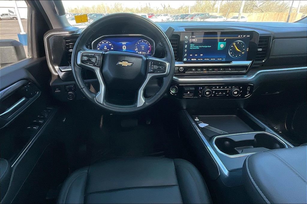 Used 2024 Chevrolet Silverado 2500 LTZ w/ LTZ Convenience Package image 5