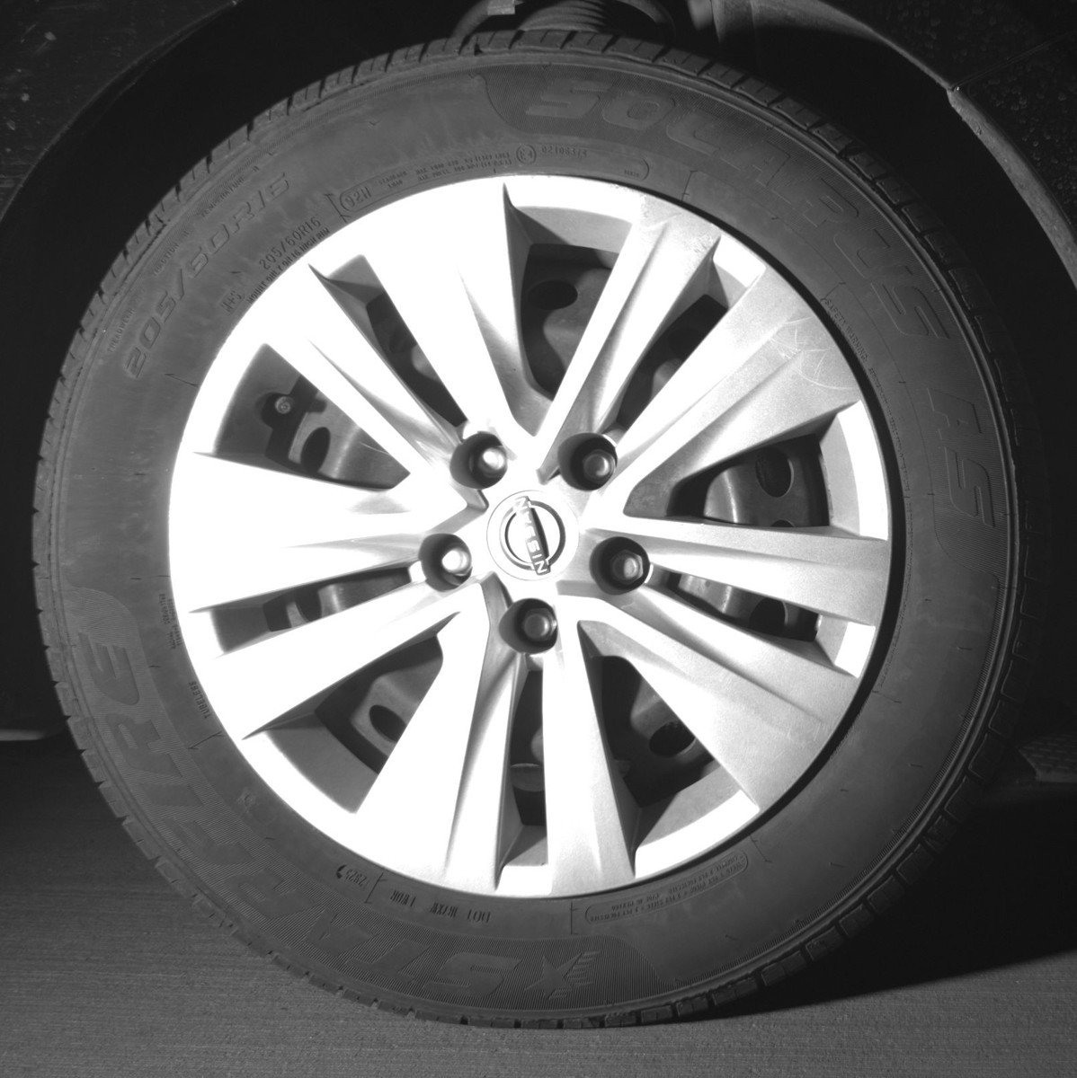 Used 2025 Nissan Sentra S FWD image 13