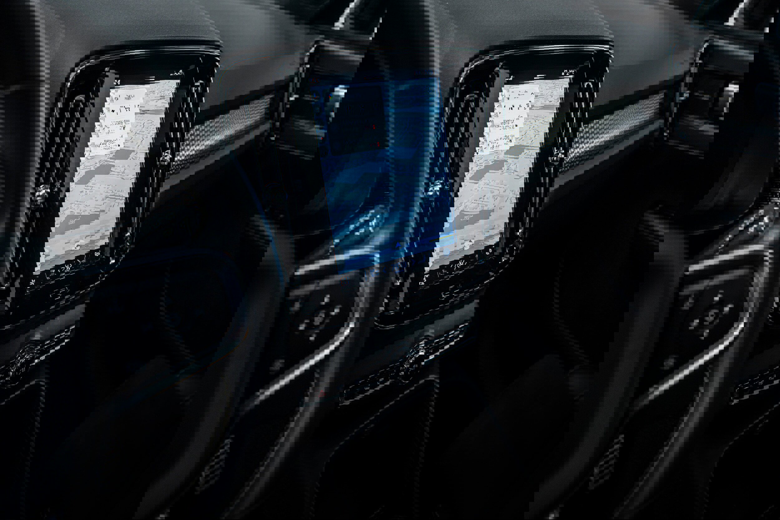 Used 2021 Volvo XC40 P8 Recharge image 13