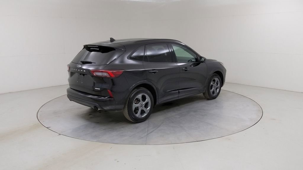 Certified 2023 Ford Escape ST-Line w/ Tech Pack #1 image 14