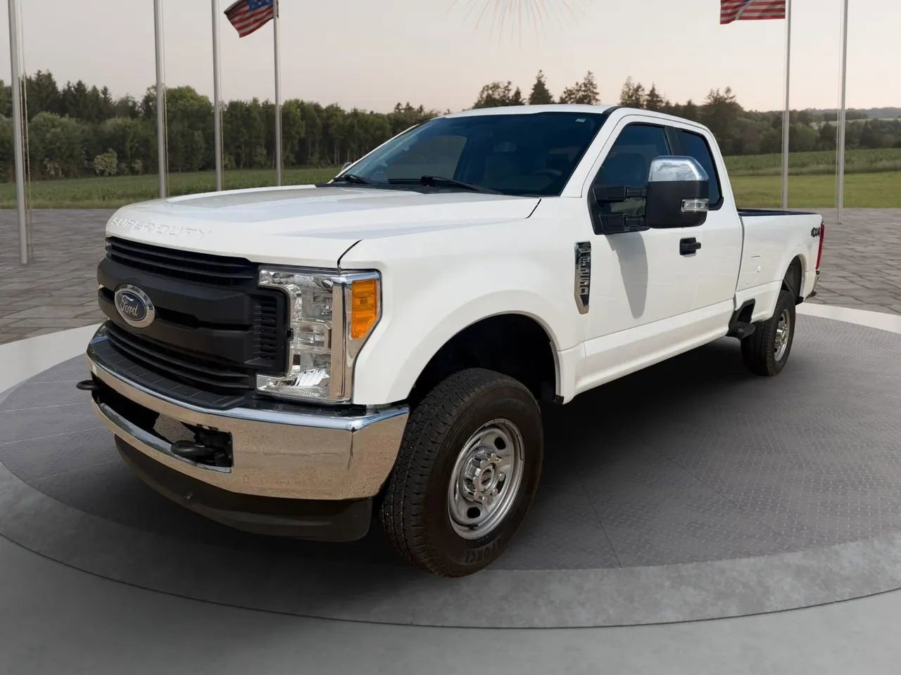 Used 2018 Ford F250 XL w/ Power Equipment Group AWD/4WD image 1