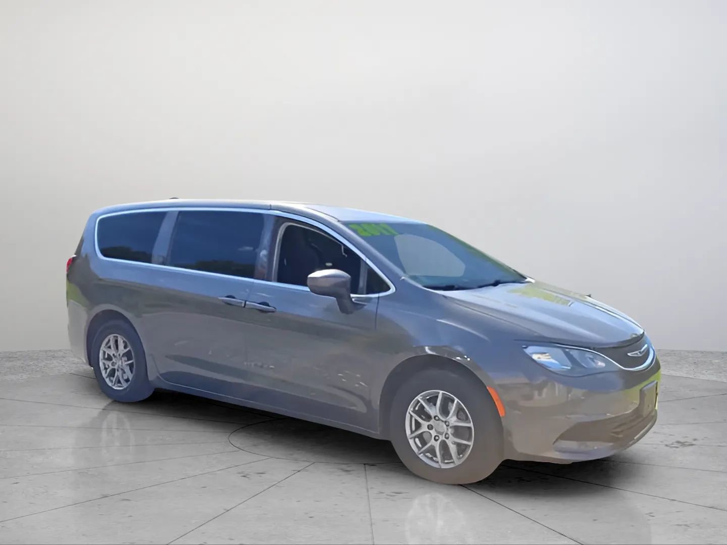 Used 2017 Chrysler Pacifica Touring image 15