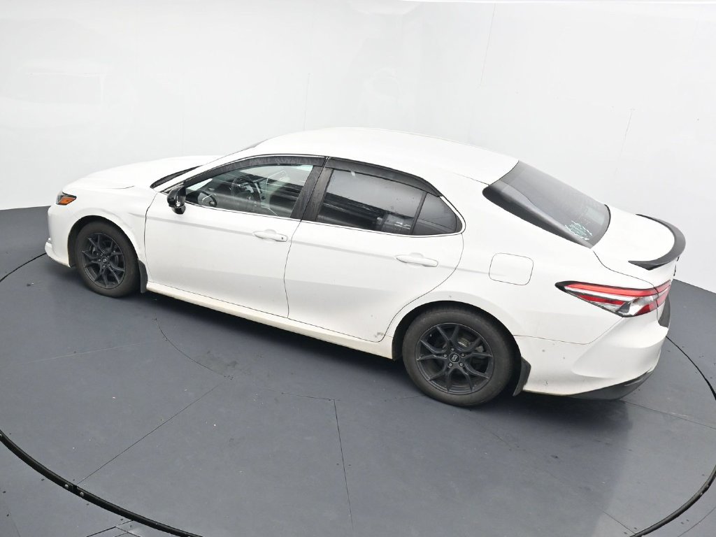 Used 2018 Toyota Camry LE FWD image 13