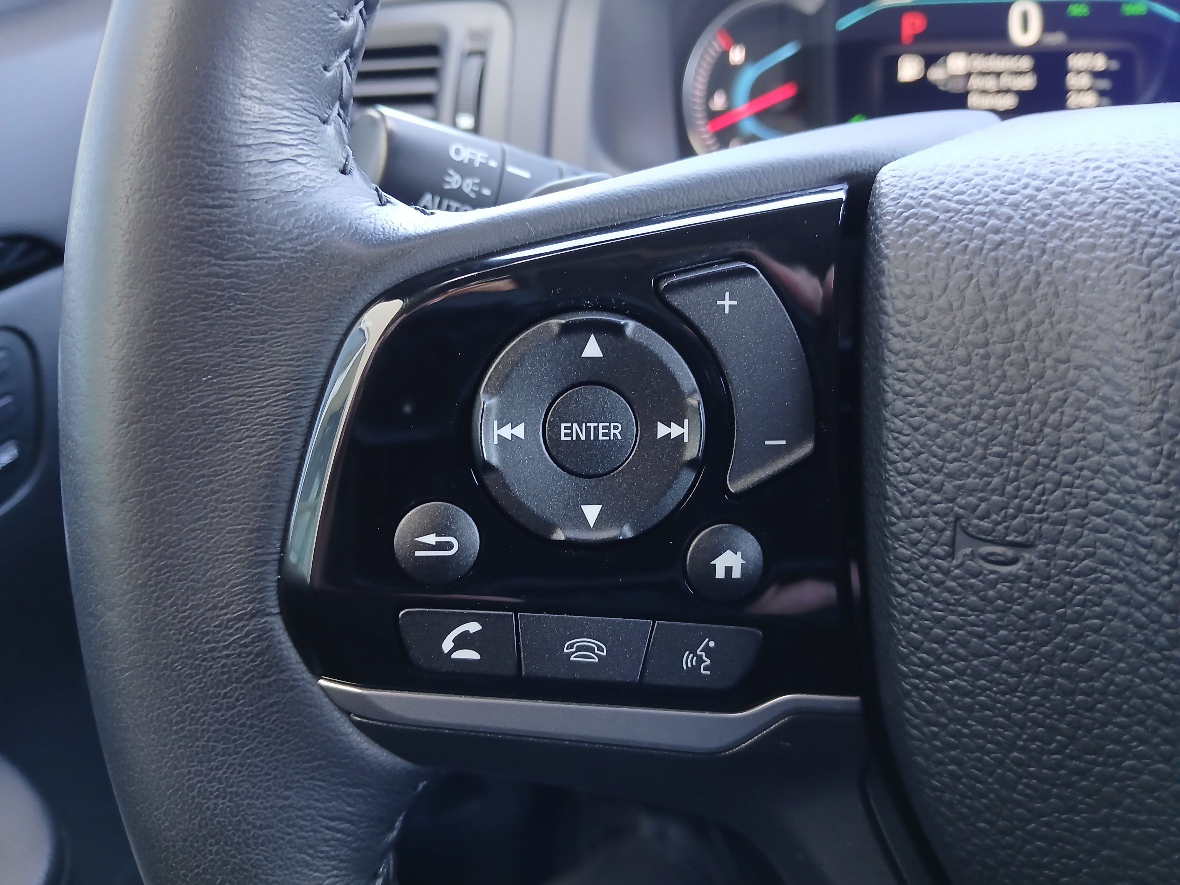 Used 2020 Honda Pilot Touring image 13