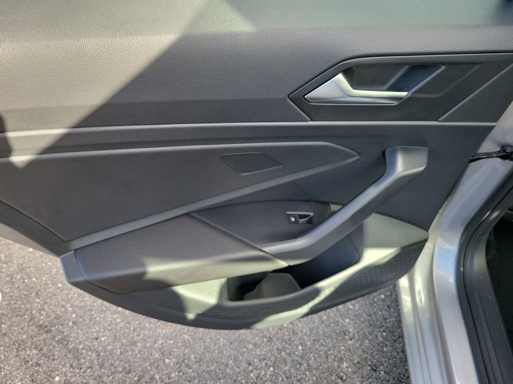 Used 2024 Volkswagen Jetta S image 11