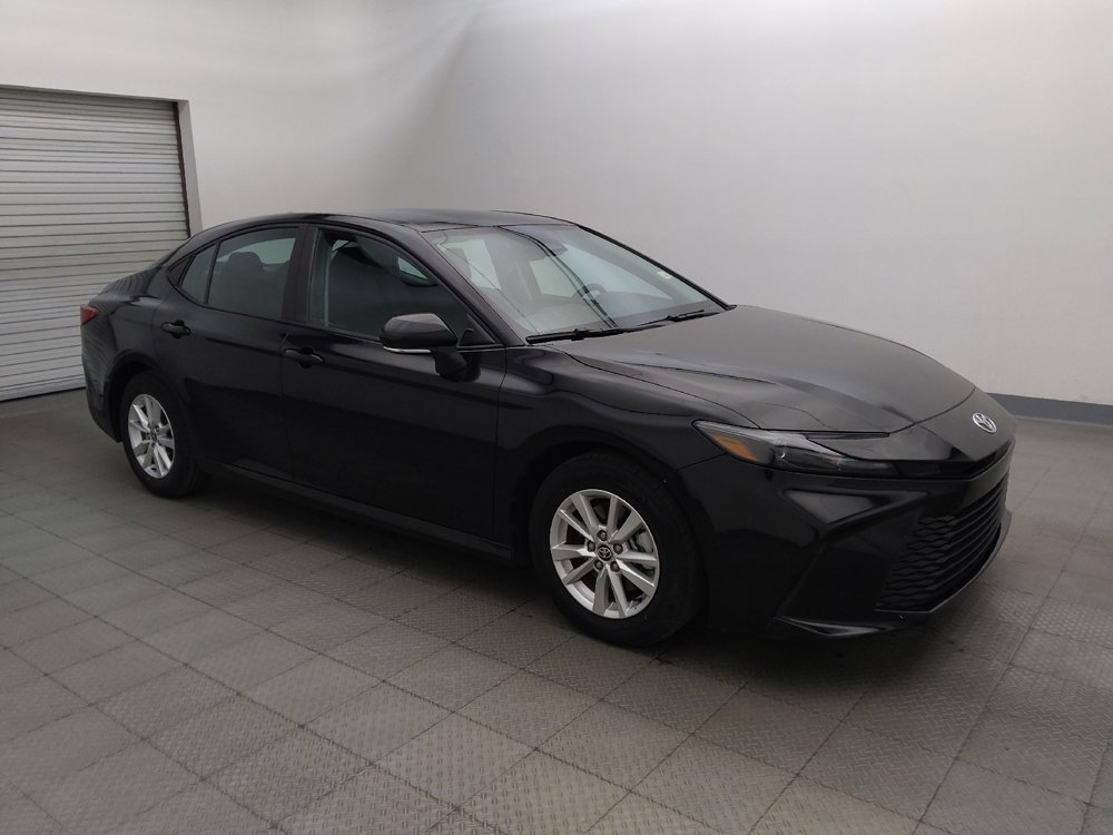 Used 2025 Toyota Camry LE FWD image 11