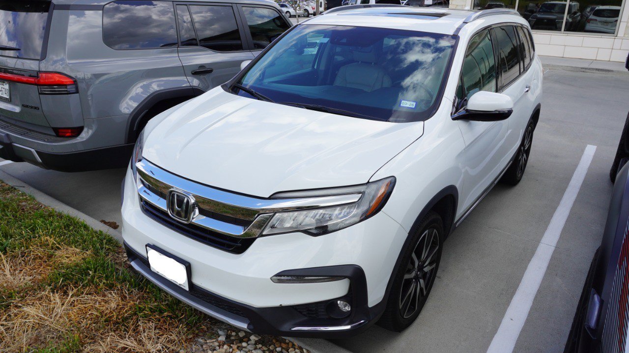 Used 2020 Honda Pilot Elite image 1