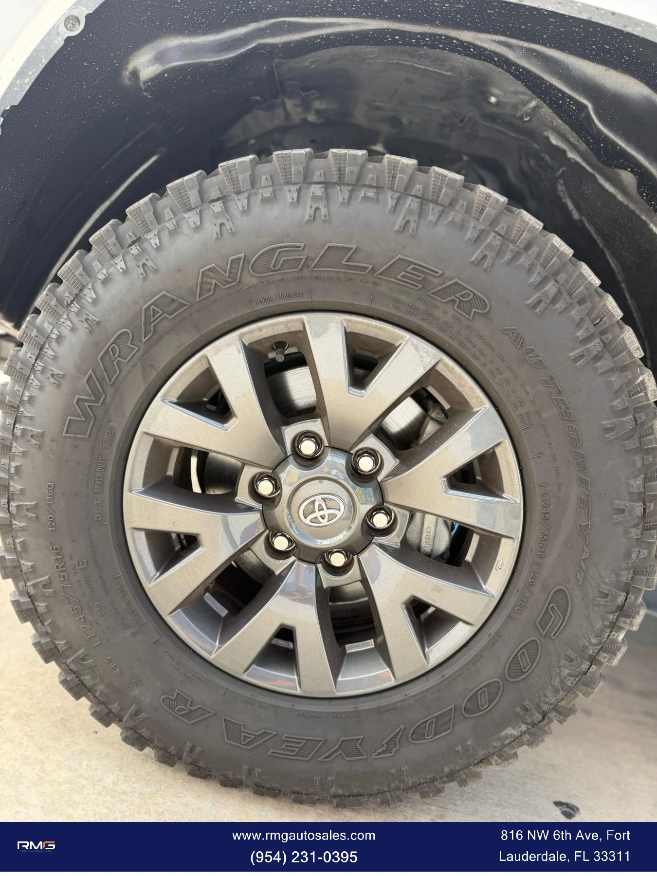 Used 2021 Toyota Tacoma SR5 image 7