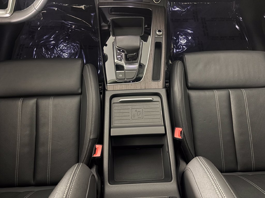 Used 2021 Audi Q5 Prestige w/ Prestige Package AWD/4WD image 30