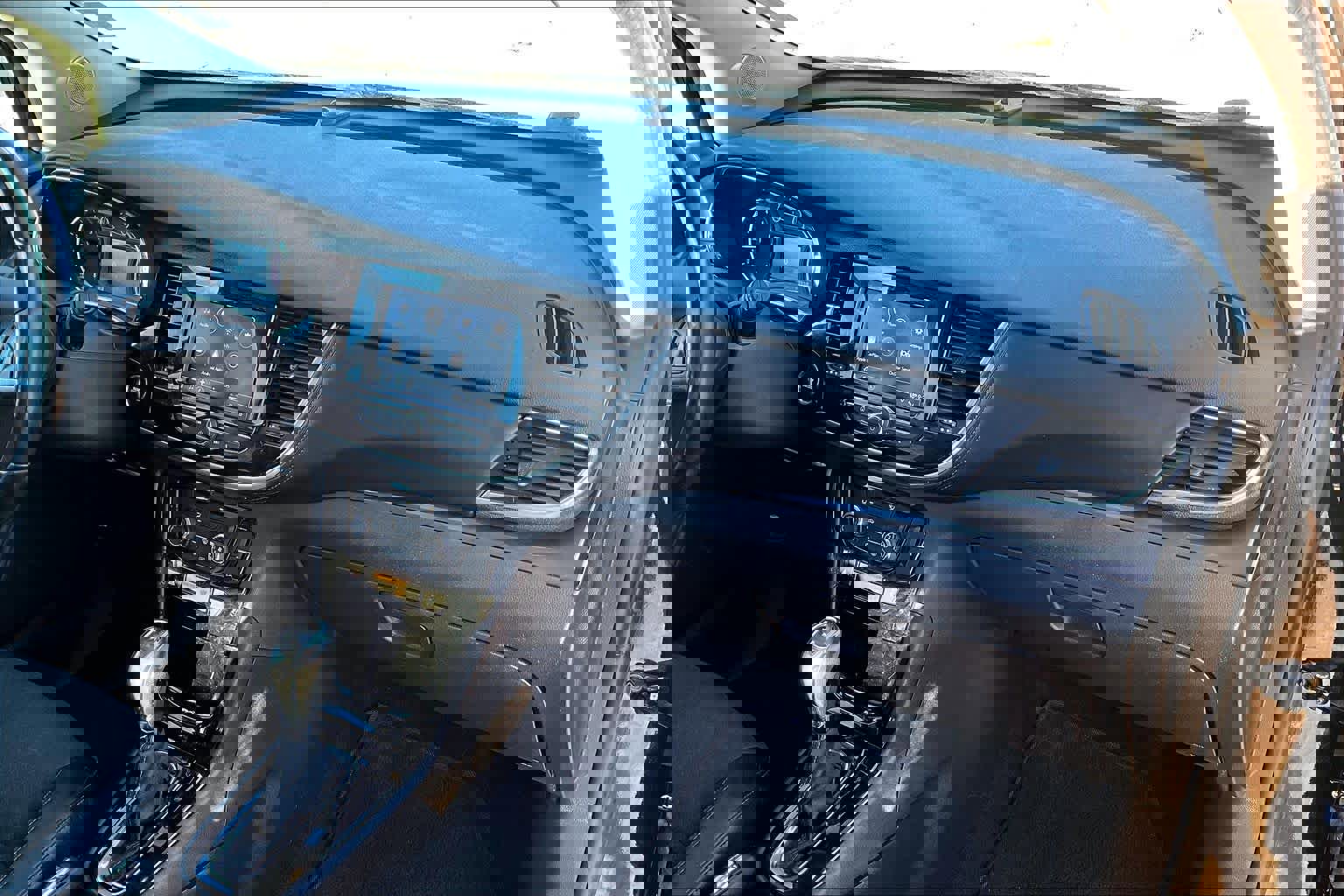 Used 2022 Buick Encore Preferred image 17