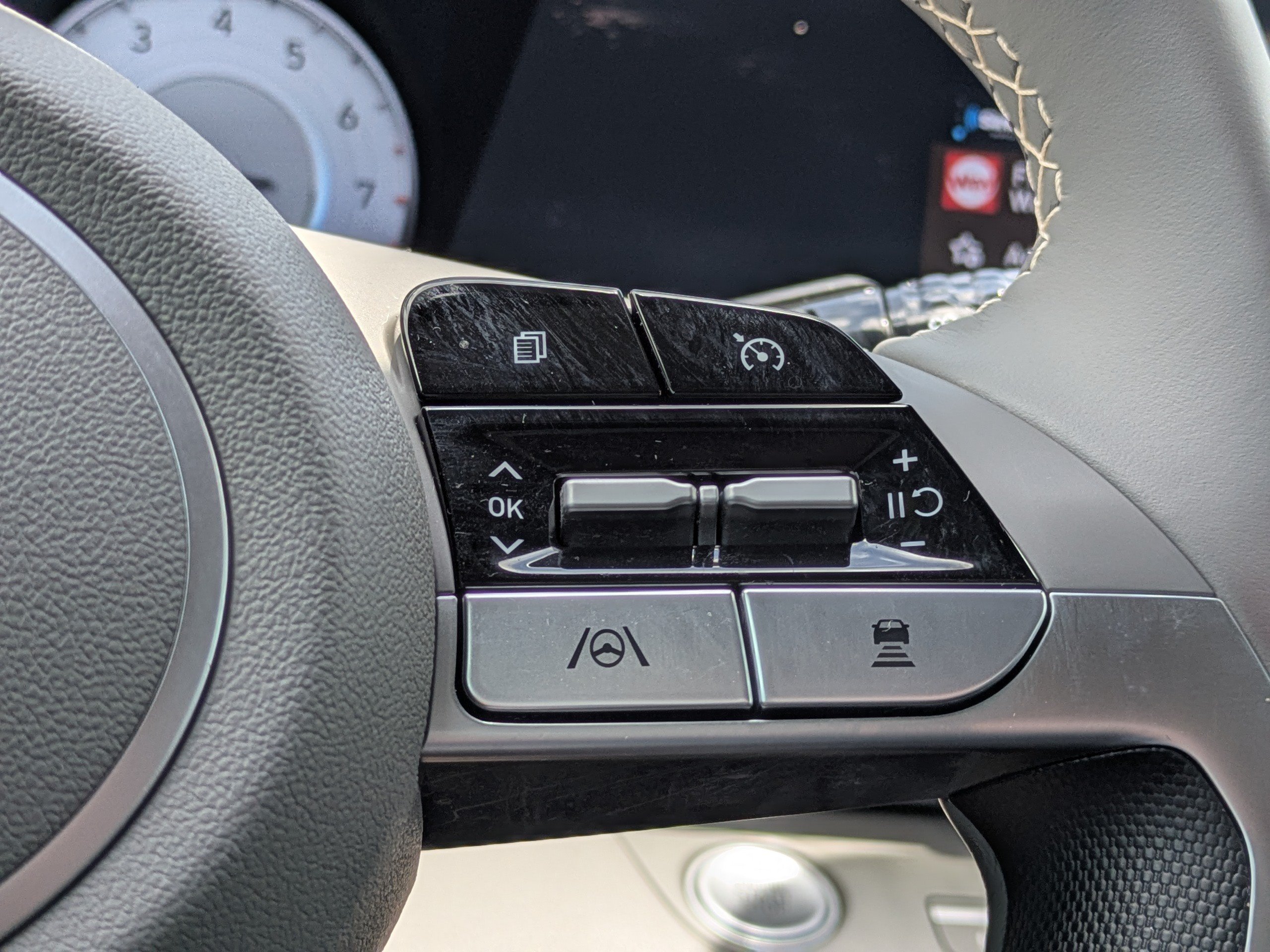 Certified 2023 Hyundai Elantra SEL w/ Convenience Package FWD image 24