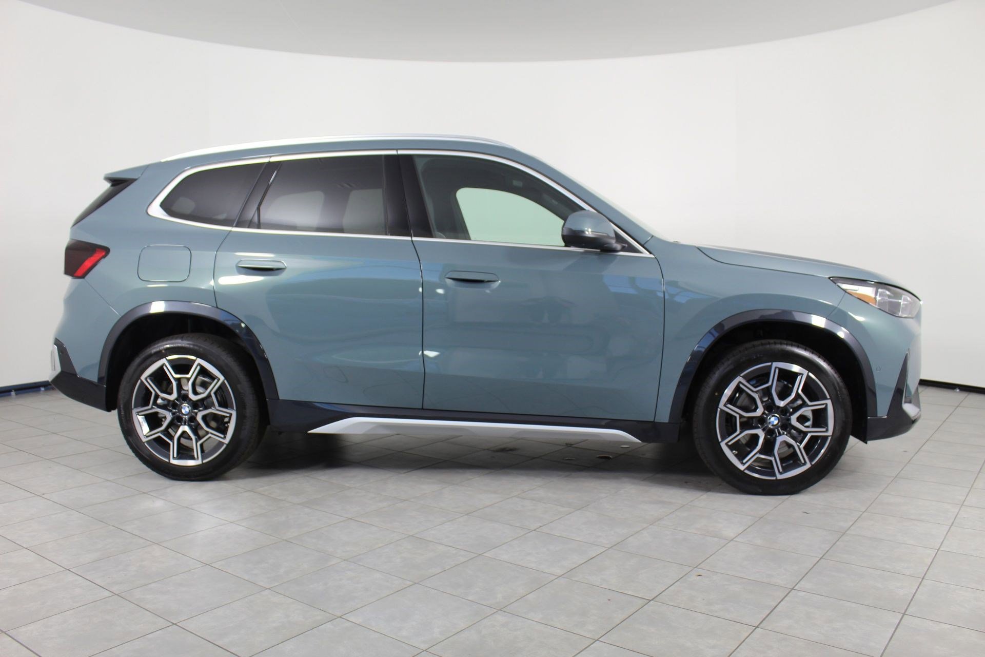 New 2026 BMW X1 xDrive28i w/ Convenience Package image 8