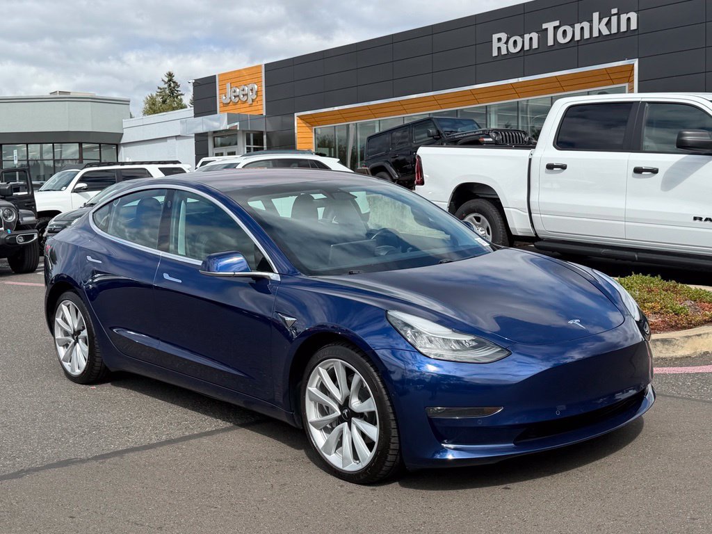 Used 2018 Tesla Model 3 Long Range AWD/4WD image 2