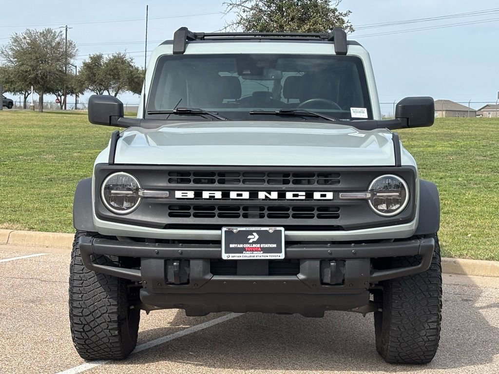 Used 2022 Ford Bronco Black Diamond w/ Sasquatch Package image 3