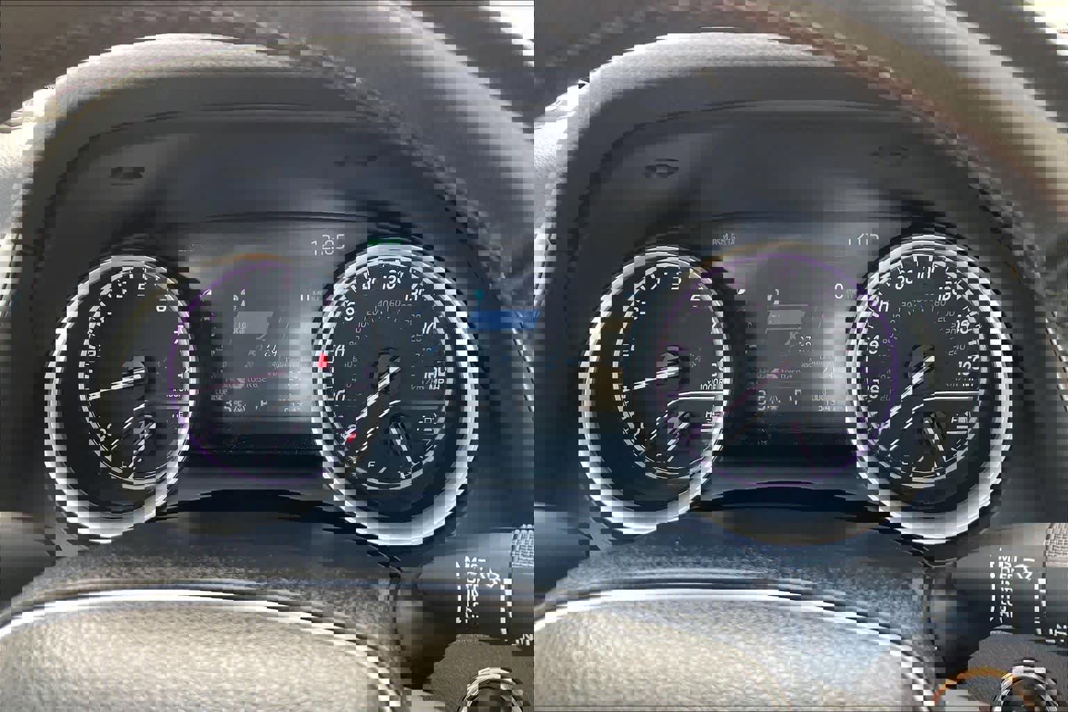 Used 2024 Toyota Camry XLE w/ Navigation Package image 26