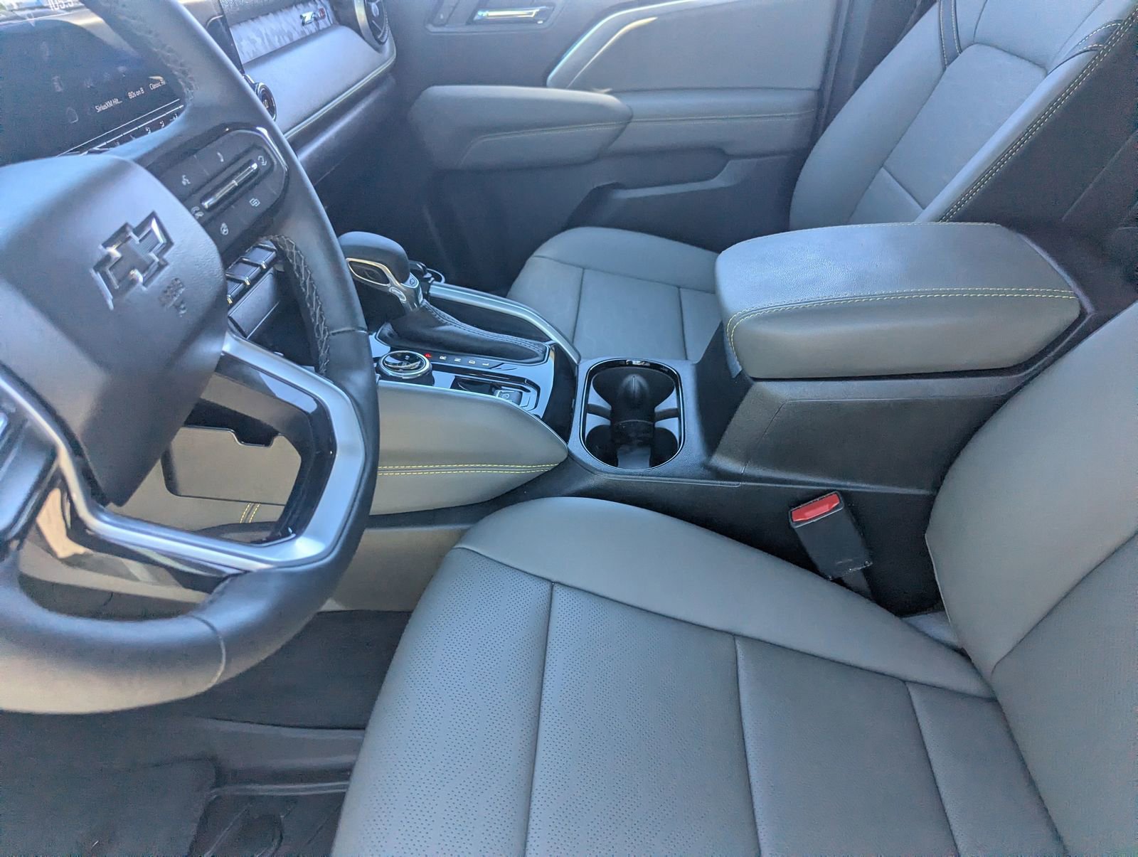 Used 2026 Chevrolet Colorado ZR2 w/ Technology Package image 18