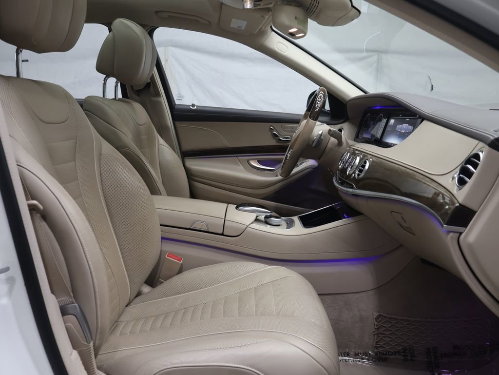 Used 2016 Mercedes-Benz S 550 4MATIC Sedan w/ Sport Package image 10