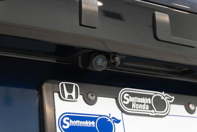 Used 2025 Honda Pilot Elite image 16