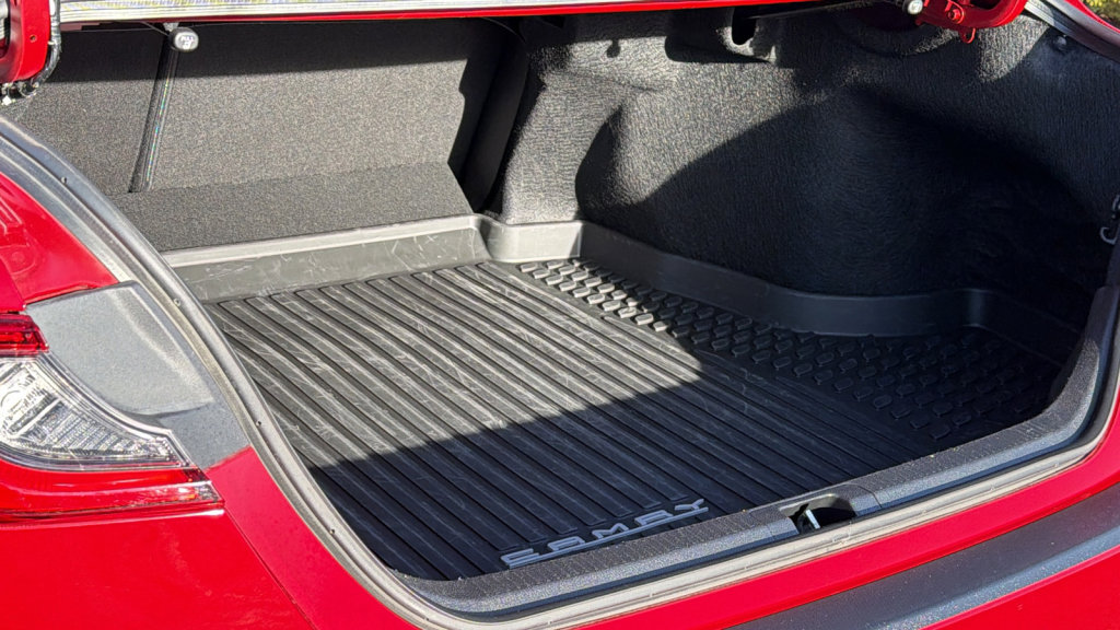 Used 2025 Toyota Camry XSE w/ Premium Package image 27