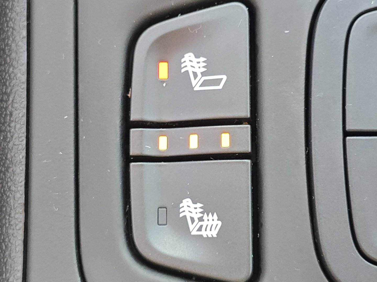 Used 2022 GMC Terrain SLE w/ Driver Convenience Package image 5