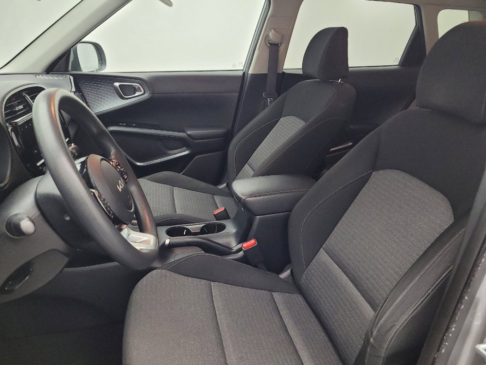 Used 2022 Kia Soul S image 17