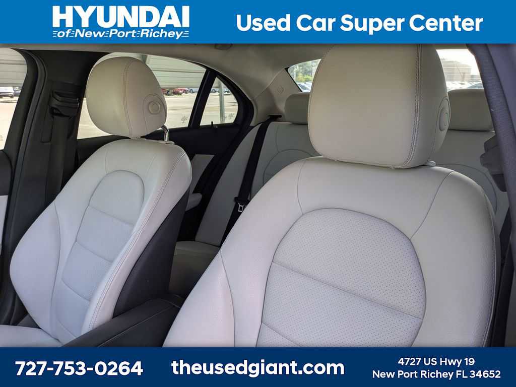 Used 2016 Mercedes-Benz C 300 4MATIC Sedan w/ Multimedia Package image 7