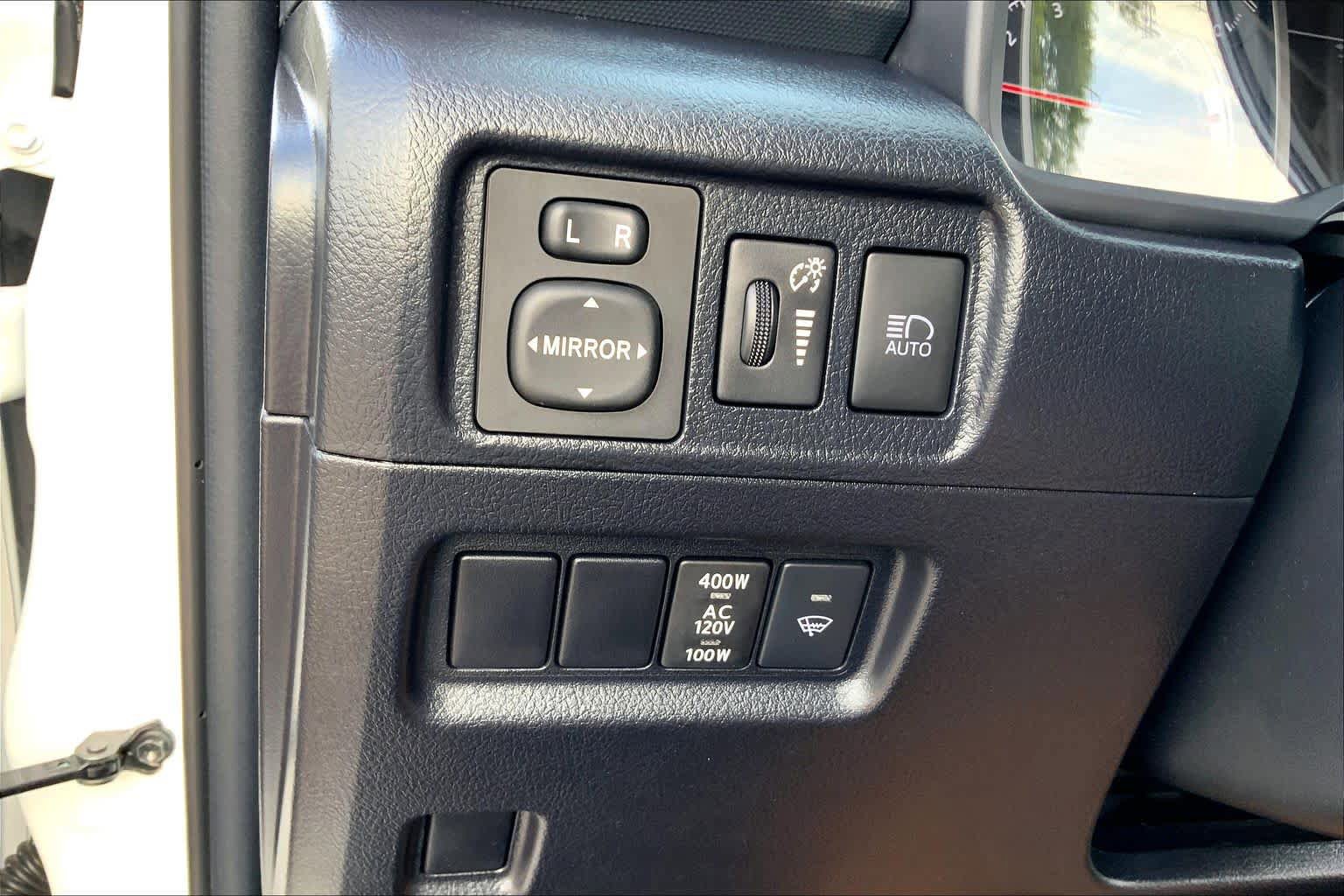 Used 2024 Toyota 4Runner TRD Sport AWD/4WD image 33