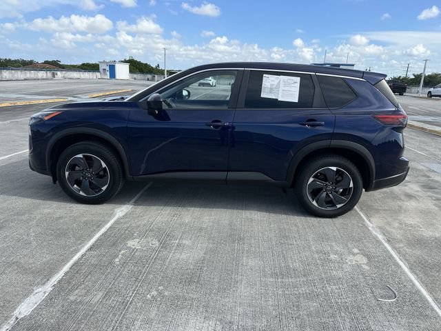 Used 2024 Nissan Rogue SV FWD image 32