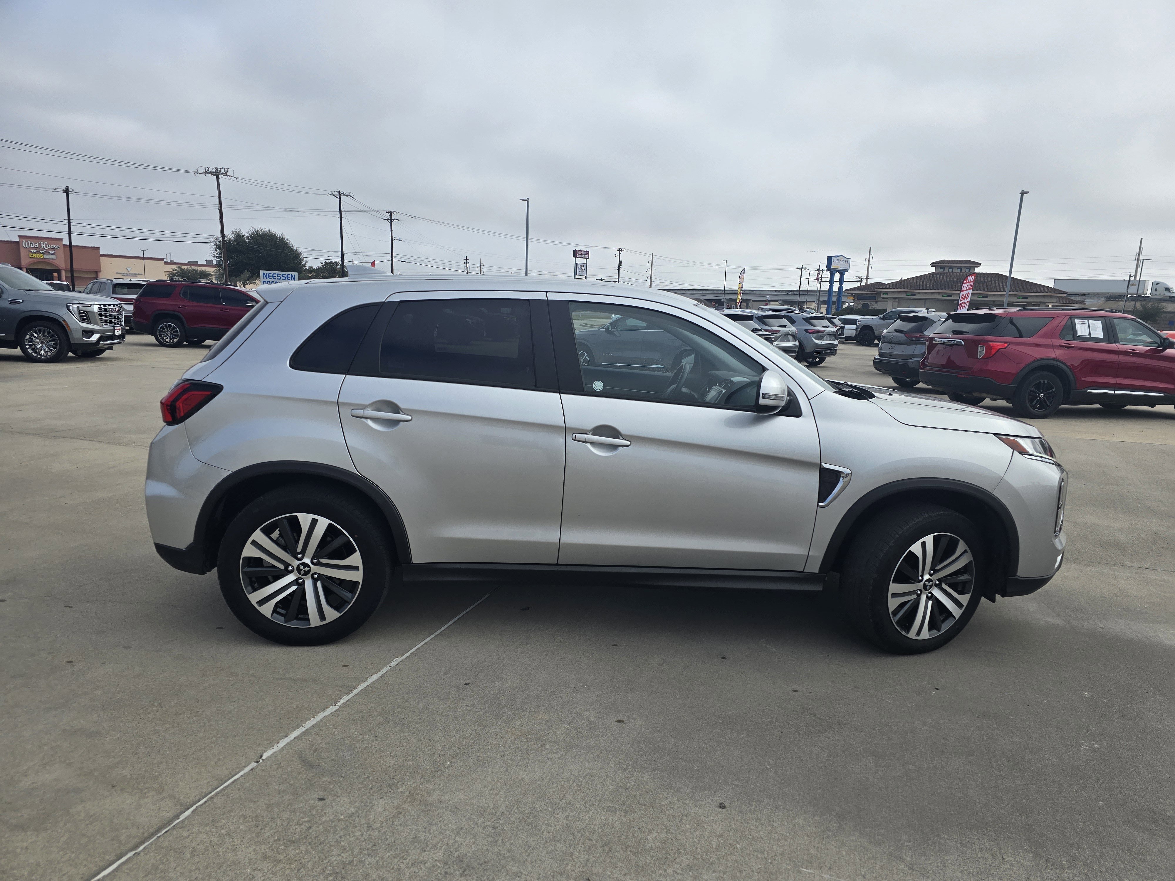 Used 2024 Mitsubishi Outlander Sport AWD image 2