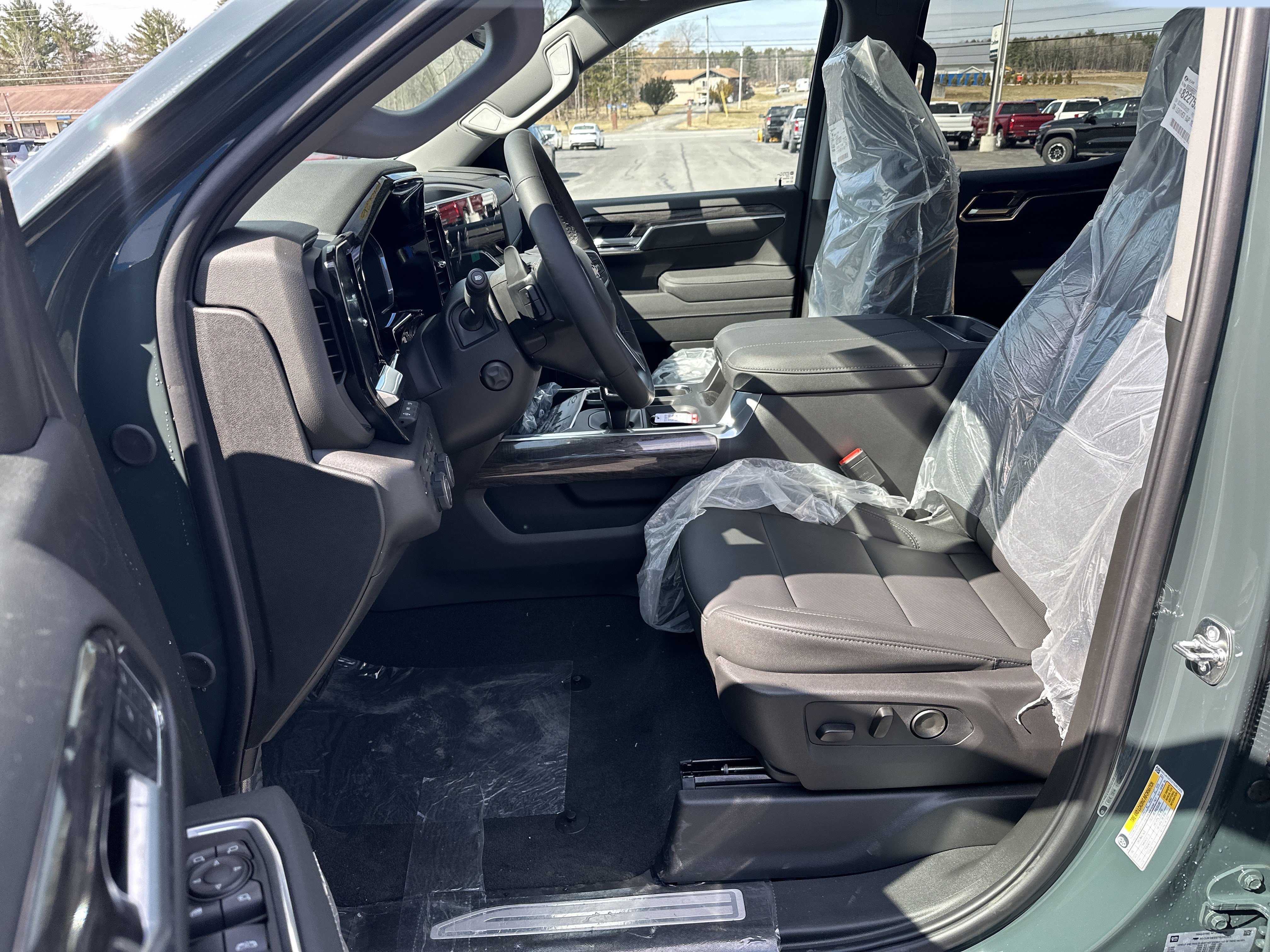 New 2026 Chevrolet Silverado 1500 LTZ image 18