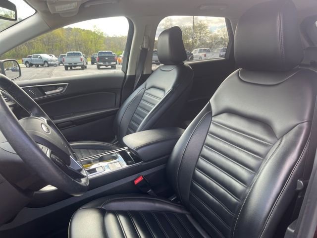 Used 2020 Ford Edge SEL w/ Convenience Package AWD/4WD image 12