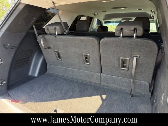 Used 2020 Chevrolet Traverse LS FWD image 16