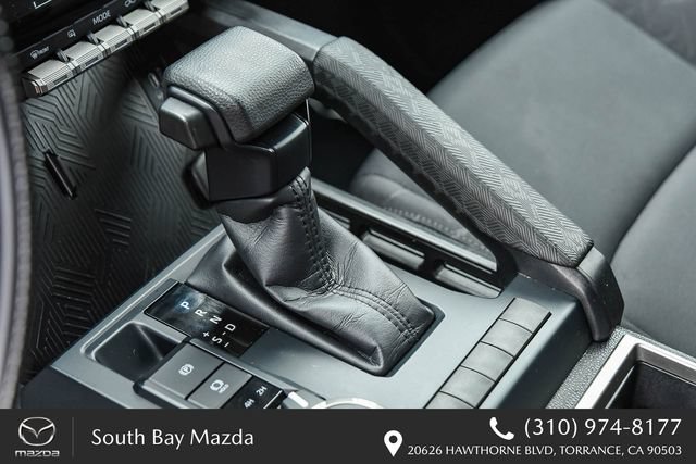 Used 2025 Toyota Tacoma SR5 AWD/4WD image 19
