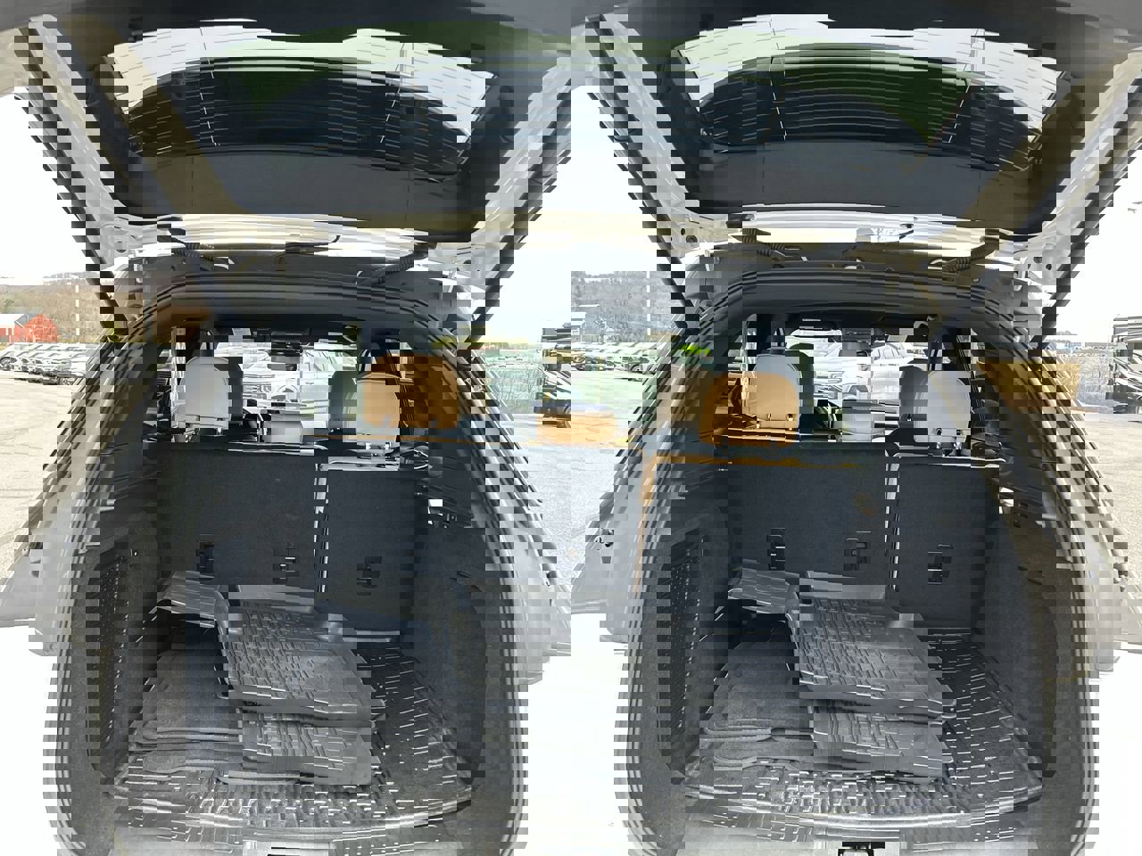 Used 2023 Lincoln Corsair Reserve w/ Equipment Group 201A image 18