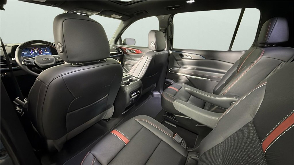 Certified 2026 Chevrolet Traverse RS image 30