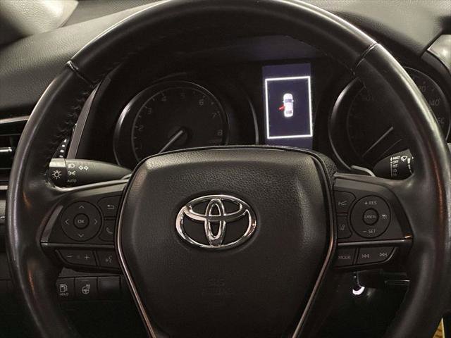 Used 2023 Toyota Camry SE w/ Cold Weather Package FWD image 19