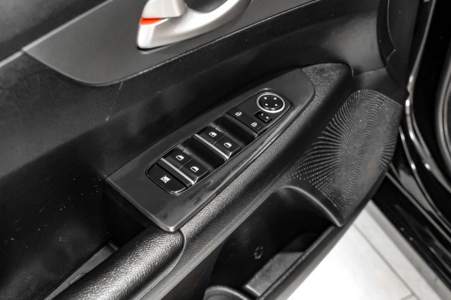 Used 2019 Kia Forte LXS FWD image 47