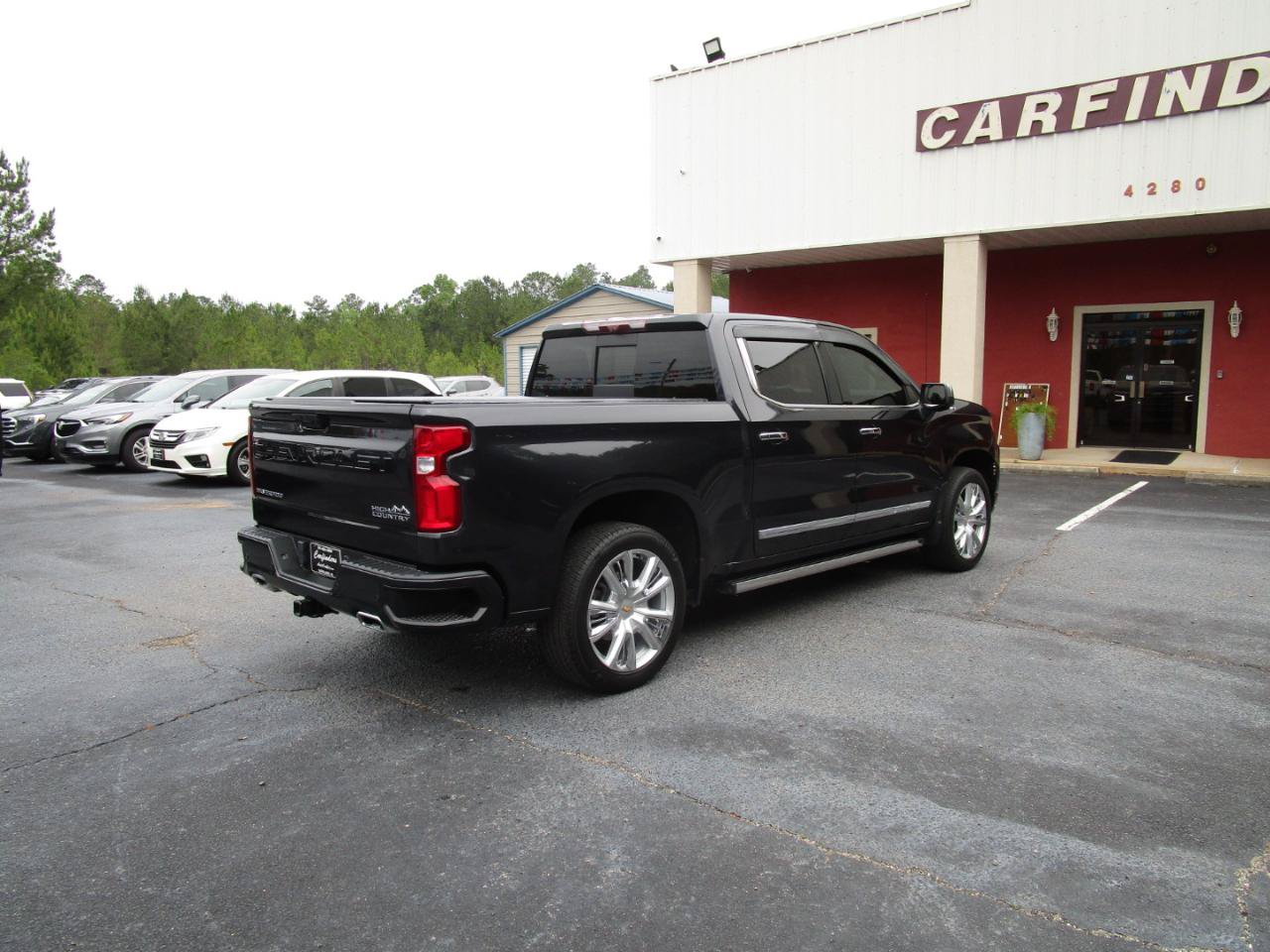 Used 2023 Chevrolet Silverado 1500 High Country w/ Technology Package AWD/4WD image 5
