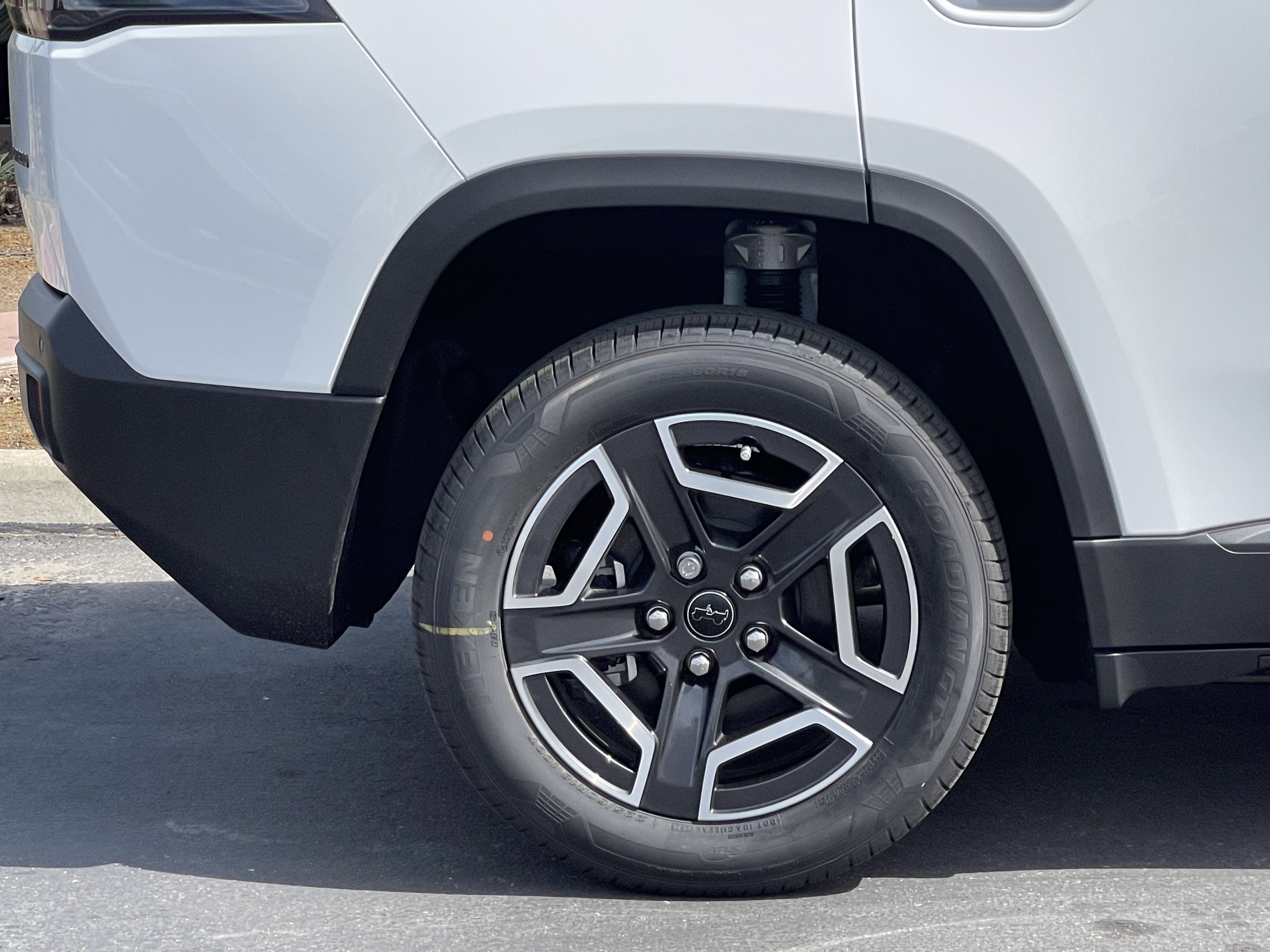 New 2026 Jeep Cherokee Laredo AWD/4WD image 10