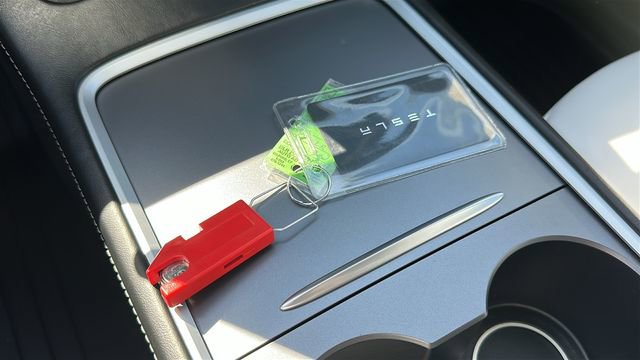 Used 2024 Tesla Model Y Long Range image 24