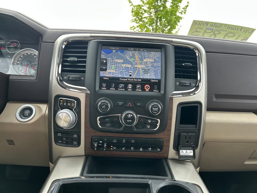 Used 2014 RAM 1500 Laramie w/ Convenience Group AWD/4WD image 28